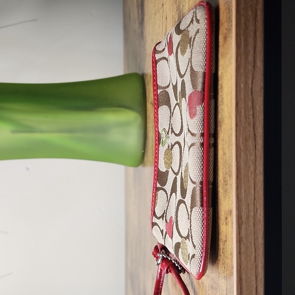 Vintage Coach Poppy Small Wristlet - Picture 5 of 10